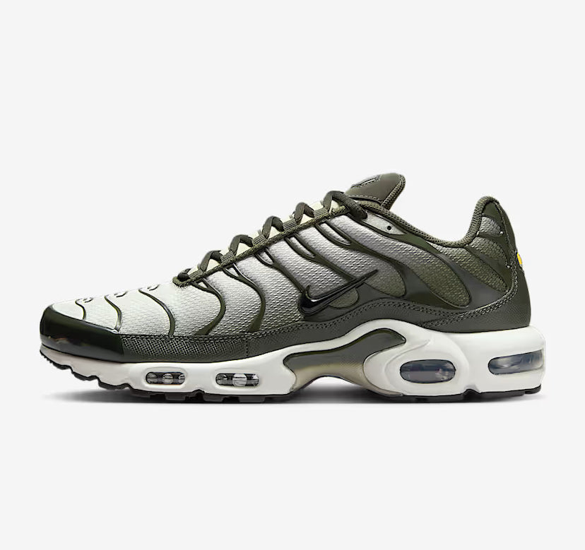 Nike Air Max Plus TN – Olive White
