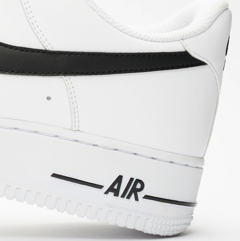 Nike Air Force 1 '07 - White/Black