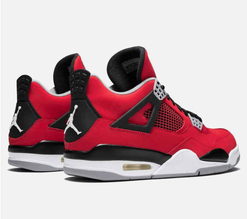 Air Jordan Retro 4 - Toro Bravo